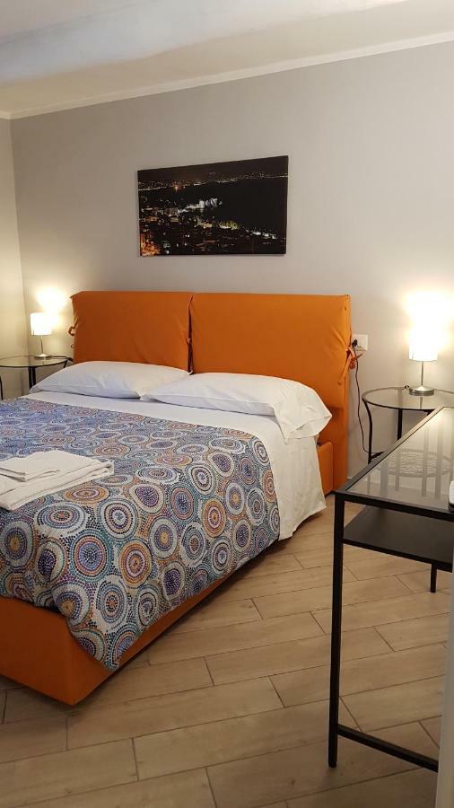 La Casa Di Abbi Appartement Napels Buitenkant foto